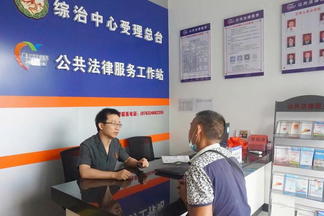 李海華 深耕“訴源治理”的多面手，法律咨詢服務的踐行者